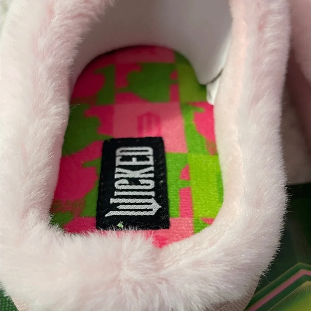 NWT Wicked Kids Scuff Slippers in Pink and Green Size 11/12 Child